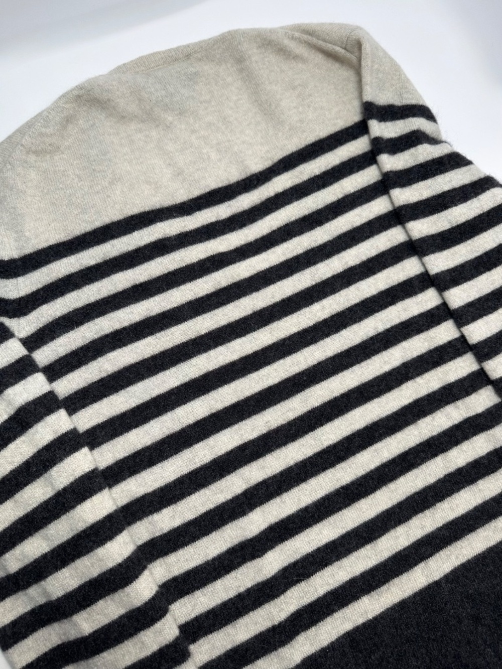 Lord & Taylor 100% Cashmere Sweater | Striped V-Neck | Soft Neutral | Size L - Picture 8 of 14
